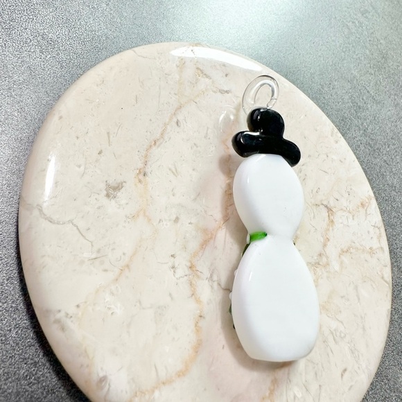 Art Glass Snowman Christmas Pendant - Picture 5 of 5